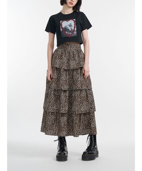 jouetie(ジュエティ)の「フラワーフォトフィットTシャツ(Tシャツ/カットソー・レディース・オフホワイト/ブラック/ベージュ・MEDIUM)」の11枚目の写真