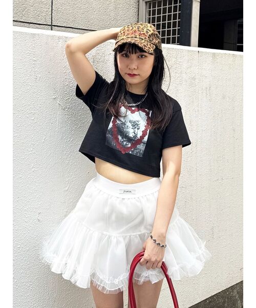 jouetie(ジュエティ)の「フラワーフォトフィットTシャツ(Tシャツ/カットソー・レディース・オフホワイト/ブラック/ベージュ・MEDIUM)」の19枚目の写真