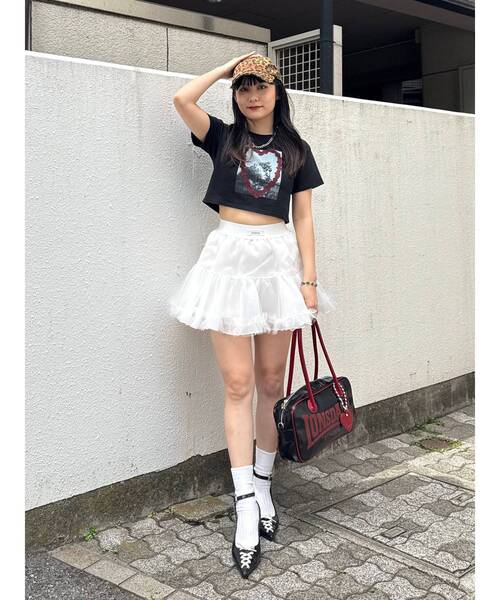 jouetie(ジュエティ)の「フラワーフォトフィットTシャツ(Tシャツ/カットソー・レディース・オフホワイト/ブラック/ベージュ・MEDIUM)」の21枚目の写真