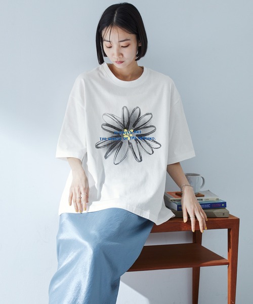 ホワイト グラフィックプリント Tシャツ グラフィックプリントTシャツ(M ホワイト): トップス｜Right-on