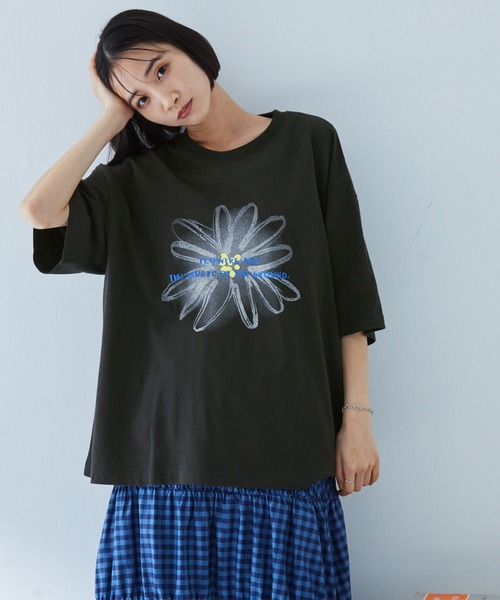 MONO-MART（モノマート）の「グラフィックプリント アソート 半袖Tシャツ（Tシャツ/カットソー・レディース・スミクロ/ホワイト系/ホワイト系1/ブラック系/ライトピンク/オフホワイト・M/L）」の14枚目の写真