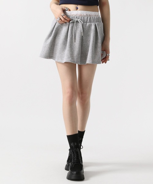 FOREVER 21(フォーエバー トゥエンティーワン)の「【2025SS】ウエストレースミニスカート(スカート・レディース・ブラック/グレー・SMALL/MEDIUM)」の3枚目の写真