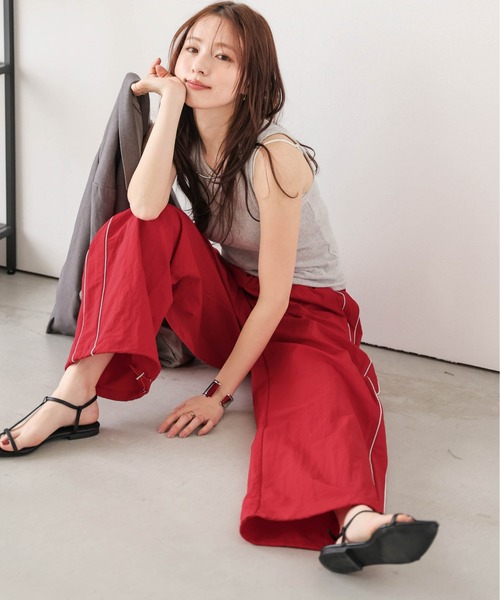 AMELY(エミリー)の「サイドライン ワイドパンツ(その他パンツ・レディース・レッド/ホワイト/ネイビー/ブラック・フリー)」の22枚目の写真