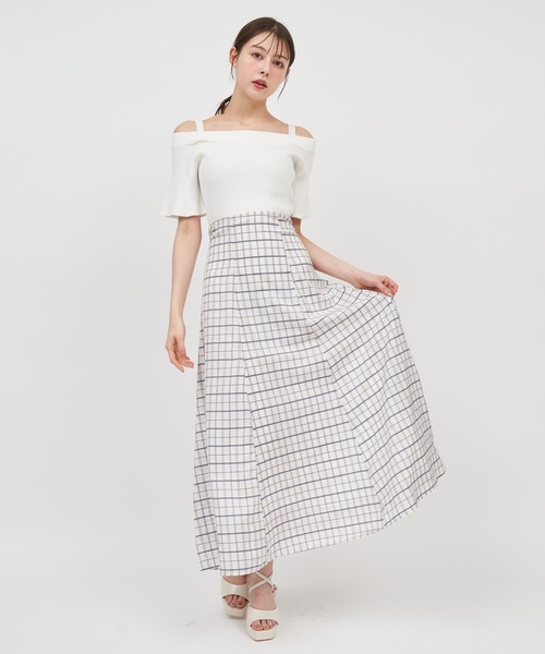 ROYAL PARTY(ロイヤルパーティー)の「オフショルニットドッキングシアーチェックフレアワンピース(ワンピース・レディース・ブラック/ネイビー/オフホワイト・FREE)」の10枚目の写真