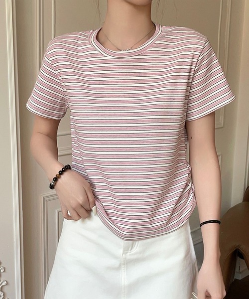aimoha(アイモハ)の「ボーダー柄 半袖Tシャツ(Tシャツ/カットソー・レディース・グレー/ブラック/レッド/ベージュ・FREE)」の4枚目の写真