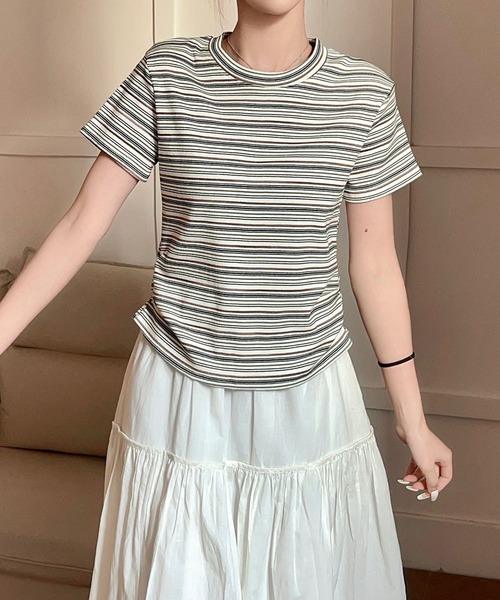 aimoha(アイモハ)の「ボーダー柄 半袖Tシャツ(Tシャツ/カットソー・レディース・グレー/ブラック/レッド/ベージュ・FREE)」の13枚目の写真