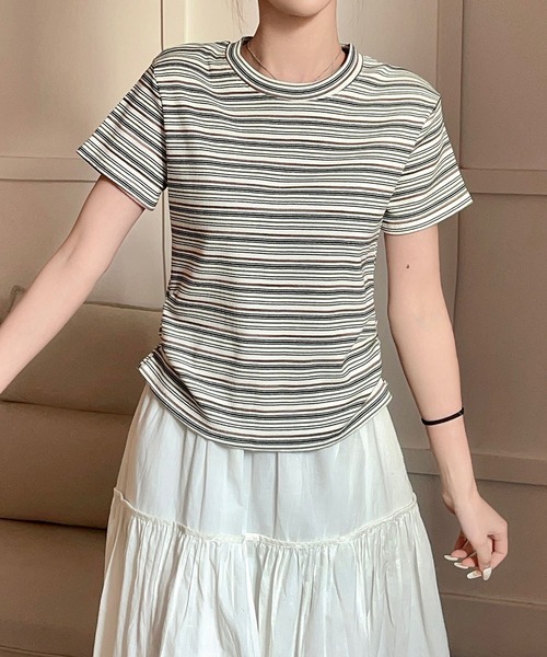 aimoha(アイモハ)の「ボーダー柄 半袖Tシャツ(Tシャツ/カットソー・レディース・グレー/ブラック/レッド/ベージュ・FREE)」の14枚目の写真
