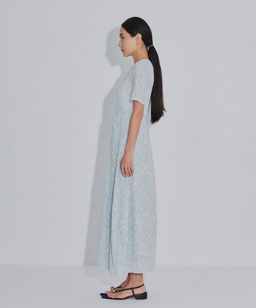 PHOTOCOPIEU(フォトコピュー)の「【PHOTOCOPIEU/フォトコピュー】別注 FLOWER JAQUARD SHORT SLEEVE DRESS/フラワージャガード半袖ワンピース(ワンピース・レディース・ライトブルー/ダークネイビー/イエロー・36/38)」の7枚目の写真