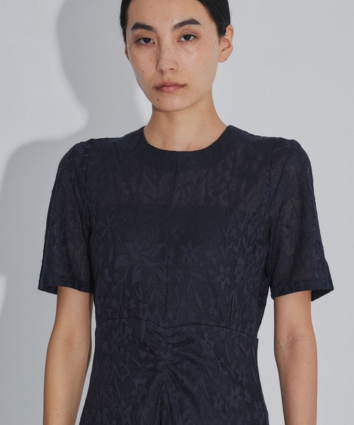 PHOTOCOPIEU(フォトコピュー)の「【PHOTOCOPIEU/フォトコピュー】別注 FLOWER JAQUARD SHORT SLEEVE DRESS/フラワージャガード半袖ワンピース(ワンピース・レディース・ライトブルー/ダークネイビー/イエロー・36/38)」の19枚目の写真