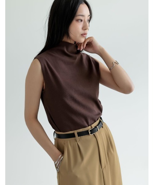 Re:EDIT（リエディ）の「リブカットソーハイネックトップス（Tシャツ/カットソー・レディース・ブラック/ホワイト/レッド/ブラウン/グレイッシュベージュ/グレー・MEDIUM/LARGE）」の8枚目の写真