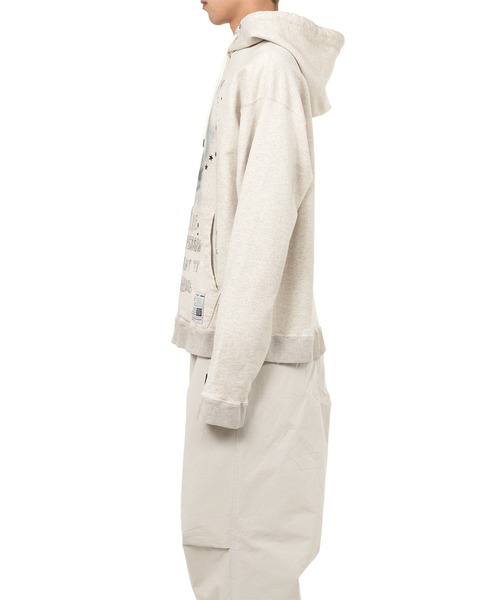 Maison MIHARA YASUHIRO（メゾンミハラヤスヒロ）の「Dog Printed Embellished Distressed Hoodie（スウェット・メンズ・ホワイト/ブラック・48/46/44）」の15枚目の写真