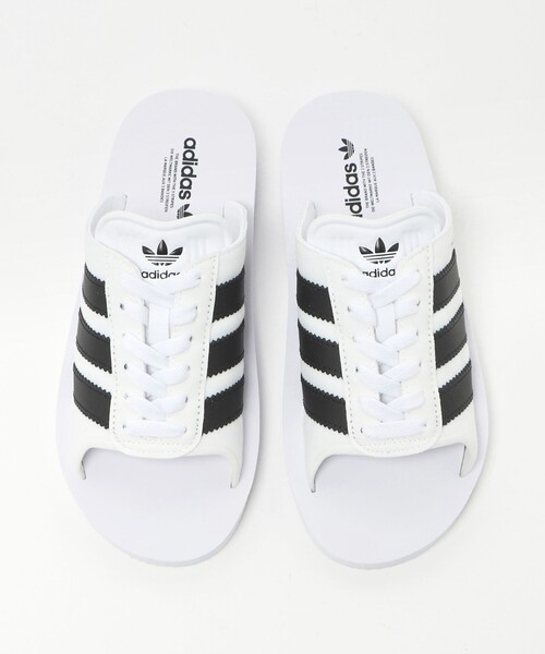 adidas Originals(アディダスオリジナルス)の「<adidas Originals>GAZELLE BEACH W(サンダル・レディース・ブラック/ホワイト・24.5cm/25.5cm/22.5cm/23.5cm)」の1枚目の写真