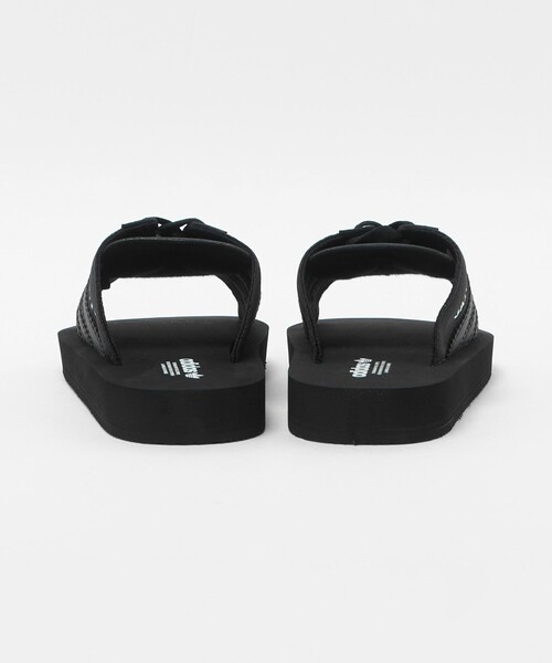 adidas Originals(アディダスオリジナルス)の「<adidas Originals>GAZELLE BEACH W(サンダル・レディース・ブラック/ホワイト・24.5cm/25.5cm/22.5cm/23.5cm)」の6枚目の写真
