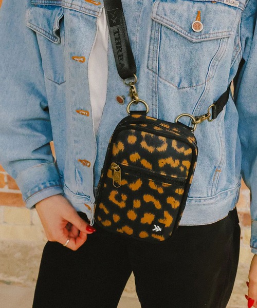 THREAD（スレッド）の「THREAD/スレッド ショルダーバッグ CROSSBODY BAGS CB-F20/CB-F21/CB-SP25/CB-SU22（ショルダーバッグ・メンズ・オフホワイト/キャメル/ライトピンク/クリア/レオパード/ブラック・ONE）」の6枚目の写真