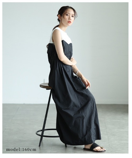 Sawa a la mode(サワアラモード)の「カットドッキングナイロンワンピース(ワンピース・レディース・モカ/ブラック×ホワイト・FREE)」の21枚目の写真