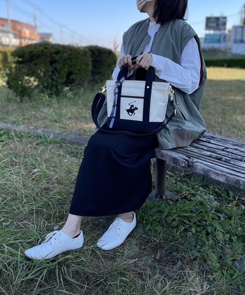BACKYARD FAMILY(バックヤードファミリー)の「BEVERLY HILLS POLO CLUB キャンバストートバッグXS BH1006N(トートバッグ・レディース・アイボリー/チャコールグレー×ブラック/ダークブルー/ダークブラック・FREE)」の6枚目の写真