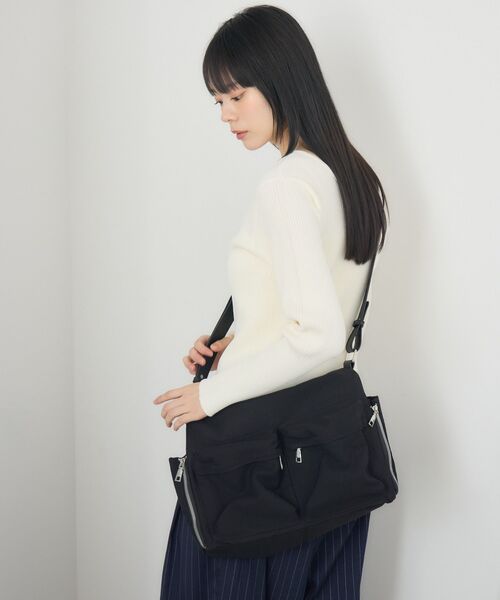 RETRO GIRL(レトロガール)の「アウトポケットショルダー(ショルダーバッグ・レディース・ブラウン/ブラック・ONE SIZE)」の8枚目の写真