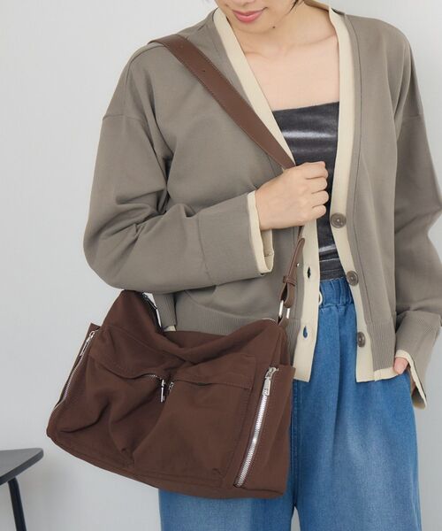 RETRO GIRL(レトロガール)の「アウトポケットショルダー(ショルダーバッグ・レディース・ブラウン/ブラック・ONE SIZE)」の21枚目の写真