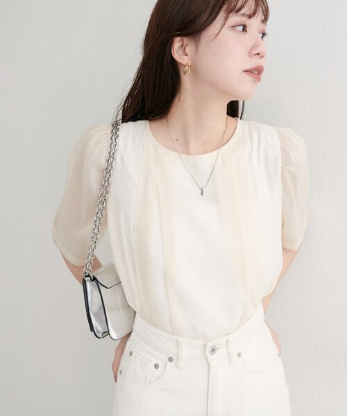 natural couture(ナチュラルクチュール)の「【WEB限定】ほんのりラメシアータックプリーツブラウス(シャツ/ブラウス・レディース・グレー/オフホワイト/ピンク/ミント/オレンジ/ブラック・FREE)」の11枚目の写真