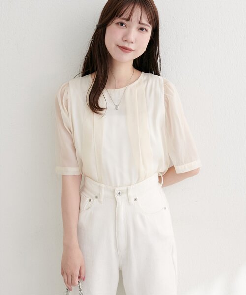 natural couture(ナチュラルクチュール)の「【WEB限定】ほんのりラメシアータックプリーツブラウス(シャツ/ブラウス・レディース・グレー/オフホワイト/ピンク/ミント/オレンジ/ブラック・FREE)」の12枚目の写真