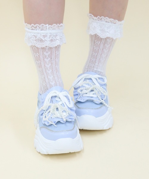 axes femme POETIQUE（アクシーズファムポエティック）の「パールチャーム付きスニーカー（スニーカー・レディース・サックスブルー/ブラック・LARGE/MEDIUM）」の2枚目の写真