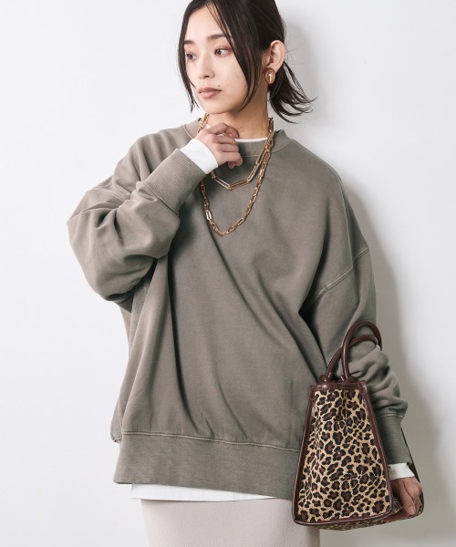 CHIC STYLE(シックスタイル)の「綿100%ピグメント染裏起毛スウェット<大きいサイズ有>シックスタイル(スウェット・レディース・パープル/モカ/カーキ系・5L/4L/3L/LL/L/M)」の3枚目の写真