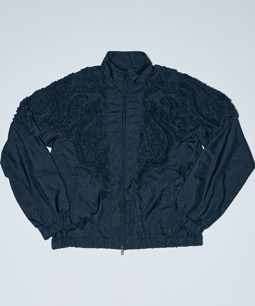 TAAKK(ターク)の「TAAKK 別注 EMBROIDERYWINDBREAKER:ブルゾン(ブルゾン・レディース・ブラック・MEDIUM)」の6枚目の写真
