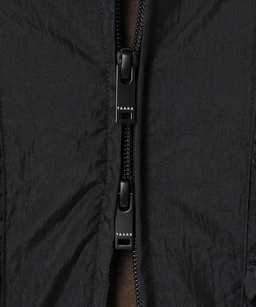 TAAKK(ターク)の「TAAKK 別注 EMBROIDERYWINDBREAKER:ブルゾン(ブルゾン・レディース・ブラック・MEDIUM)」の22枚目の写真