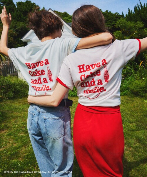 Coca Cola（コカコーラ）の「【Coca-Cola】【汗染み加工】アソートグラフィックTシャツ（Tシャツ/カットソー・レディース・ブラック/ホワイト/ホワイト系その他2/ホワイト系その他・L/M）」の2枚目の写真