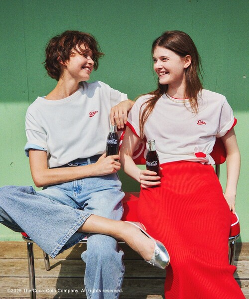 Coca Cola（コカコーラ）の「【Coca-Cola】【汗染み加工】アソートグラフィックTシャツ（Tシャツ/カットソー・レディース・ブラック/ホワイト/ホワイト系その他2/ホワイト系その他・L/M）」の7枚目の写真