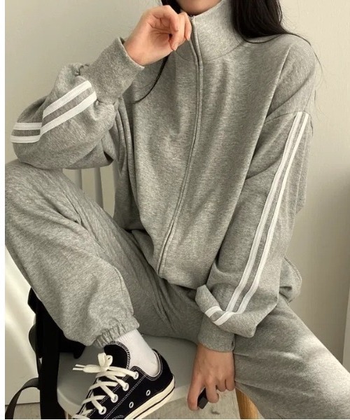 SHEPP(シープ)の「ライントラックジャージ/セットアップ 2点セット(ジャージ・レディース・ブラック/グレー・L/XL)」の7枚目の写真