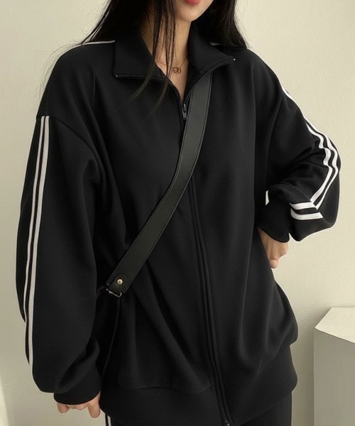 SHEPP(シープ)の「ライントラックジャージ/セットアップ 2点セット(ジャージ・レディース・ブラック/グレー・L/XL)」の4枚目の写真