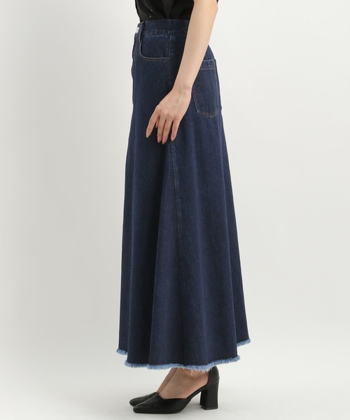 Andemiu（アンデミュウ）の「デニムフレアロングスカート579830（デニムスカート・レディース・ネイビー/ブルー・SMALL/MEDIUM）」の13枚目の写真