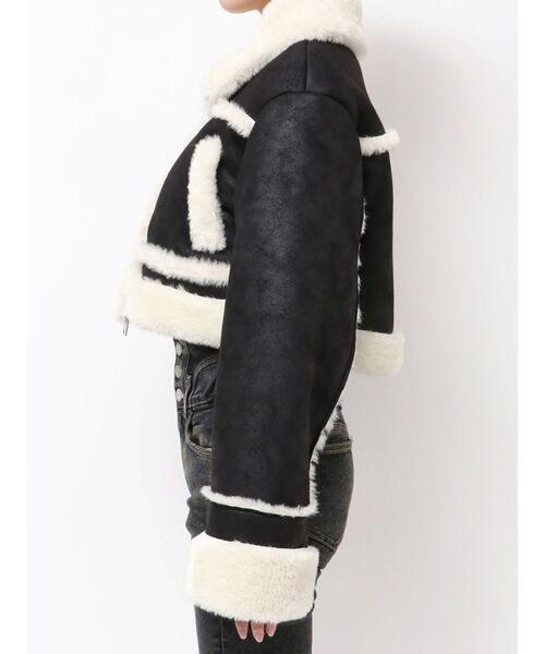 EMODA（エモダ）の「ショートフェイクムートンブルゾン（ブルゾン・レディース・ブラウン/ブラック/その他/アイボリー・FREE）」の19枚目の写真