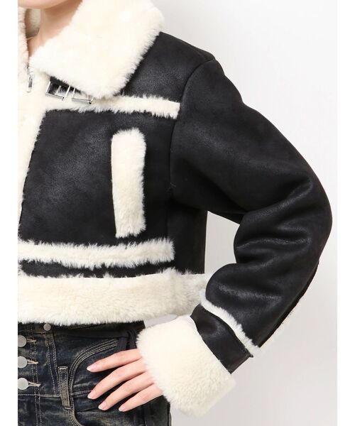 EMODA（エモダ）の「ショートフェイクムートンブルゾン（ブルゾン・レディース・ブラウン/ブラック/その他/アイボリー・FREE）」の22枚目の写真