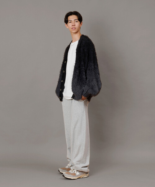 Firsthand(ファーストハンド)の「Firsthand/ファーストハンド オーバーサイズ フェザーヤーン グラデーション ニット カーディガン(カーディガン/ボレロ・メンズ・ブラウン/グレー/ブラック・L/M)」の21枚目の写真