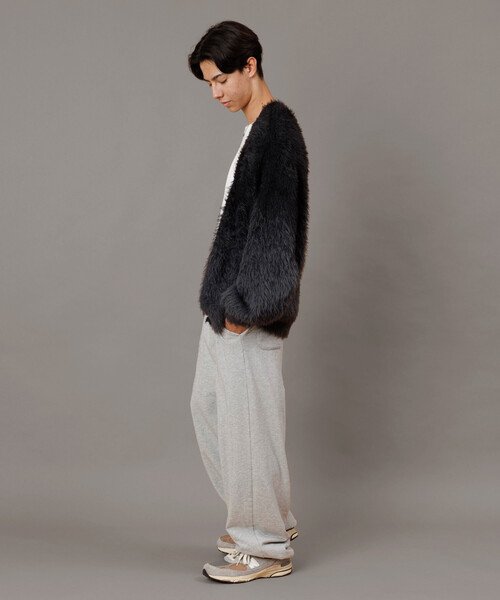 Firsthand(ファーストハンド)の「Firsthand/ファーストハンド オーバーサイズ フェザーヤーン グラデーション ニット カーディガン(カーディガン/ボレロ・メンズ・ブラウン/グレー/ブラック・L/M)」の22枚目の写真