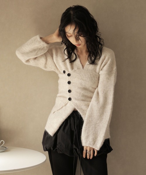 Ulysses（ユリシス）の「【2set】ニットボタンビスチェ＆カーディガンセット（カーディガン/ボレロ・レディース・ベージュ/グレー・F）」の9枚目の写真