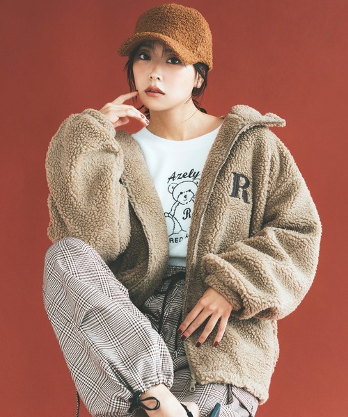 REDYAZEL（レディアゼル）の「AZELCLUBボアパーカー（その他アウター・レディース・オフホワイト/ブラック/ブラウン・FREE）」の3枚目の写真