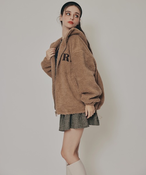 REDYAZEL（レディアゼル）の「AZELCLUBボアパーカー（その他アウター・レディース・オフホワイト/ブラック/ブラウン・FREE）」の8枚目の写真