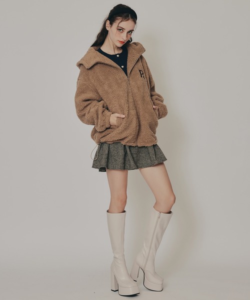 REDYAZEL（レディアゼル）の「AZELCLUBボアパーカー（その他アウター・レディース・オフホワイト/ブラック/ブラウン・FREE）」の9枚目の写真