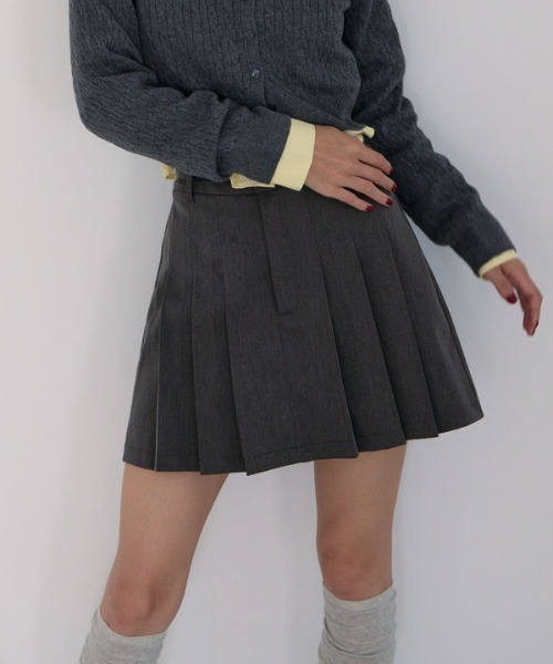 archives(アルシーヴ)の「サイドプリーツミニスカート(スカート・レディース・ブラック/グレー/ブラウン・MEDIUM)」の6枚目の写真