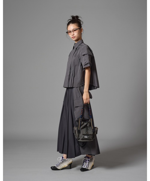 NON TOKYO(ノントーキョー)の「NON TOKYO/ノントーキョー/2WAYマルチポケットプリーツスカート(スカート・レディース・ブラック/グレー/レッド・1/2)」の6枚目の写真