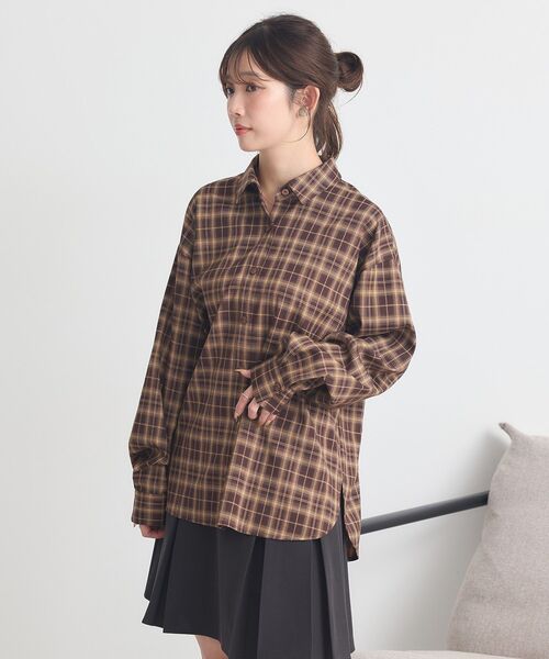earth music&ecology(アースミュージックアンドエコロジー)の「SET2点チェック柄シャーリングビスチェ+シャツ(シャツ/ブラウス・レディース・ブラウン/ボルドー/ブラック・F)」の20枚目の写真