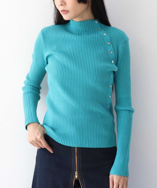 Three Four Time（ｽﾘｰﾌｫｰﾀｲﾑ）の「ボトルネックアシメデザインリブニット（ニット/セーター・レディース・アイボリー/ブラック/その他/グレー/ブルー・FREE）」の4枚目の写真