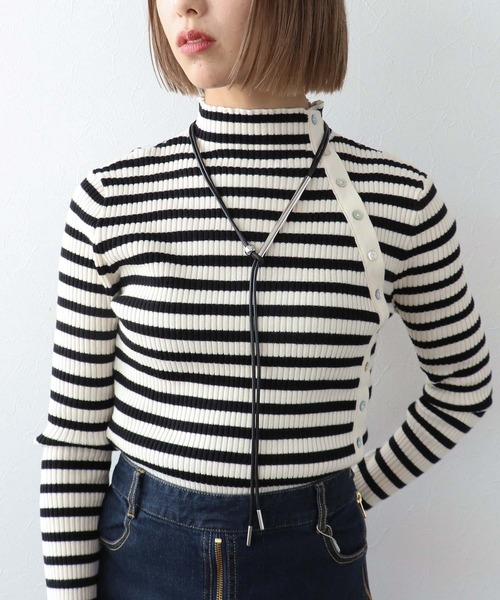 Three Four Time（ｽﾘｰﾌｫｰﾀｲﾑ）の「ボトルネックアシメデザインリブニット（ニット/セーター・レディース・アイボリー/ブラック/その他/グレー/ブルー・FREE）」の17枚目の写真