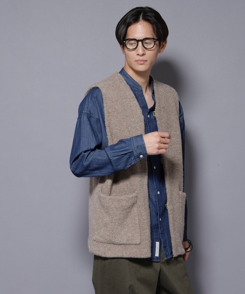 NANO universe（ナノユニバース）の「W/Acパイル オルタナティブベスト（ベスト・メンズ・チャコール/ベージュ・M/L）」の2枚目の写真