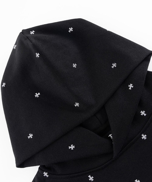 UNKNOWN LONDON(アンノウン・ロンドン)の「A'GEM/9 × .kom 『UNKNOWN LONDON/アンノウン ロンドン』 Tiny Cross Glitter Pullover Hoodie/タイクロス グリッター プルオーバーパーカー(パーカー・メンズ・オフホワイト/ブラック・L/XL)」の7枚目の写真