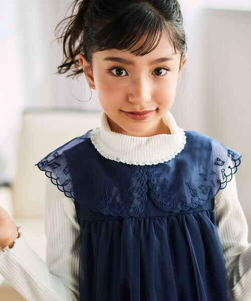 SLAP SLIP(スラップスリップ)の「ハート音符刺しゅうオーガンジービッグカラーワンピース(80~130cm)(ワンピース・キッズ・ネイビー/パープル・100cm/90cm/80cm/110cm/130cm/120cm)」の6枚目の写真