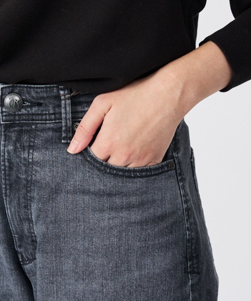 qualite（カリテ）の「【YANUK】KATE (Loose Buggy) ワイドデニム（デニムパンツ・レディース・グレー・36/34）」の10枚目の写真